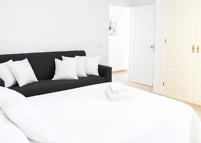 Puerto Banus Private Pool And Garden * Марбелья