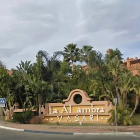 Puerto Banus Private Pool And Garden Villa Marbella