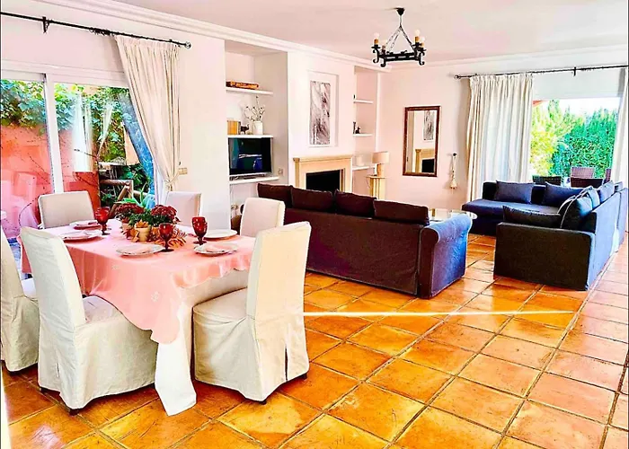 Puerto Banus Private Pool And Garden